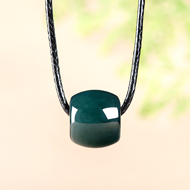 Beading - Collier pendentif en perles de jadeite