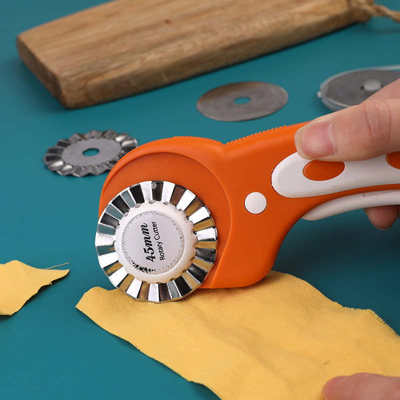 Lame de coupe rotative 28/45mm - Rotary Cutter For Fabric 45Mm avis et prix